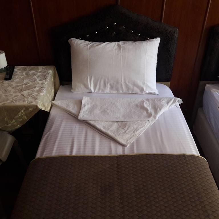 קוניה Hotel Ottoman מראה חיצוני תמונה